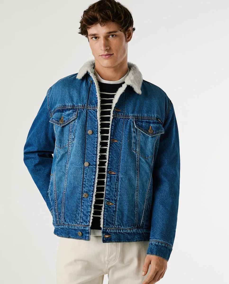 Мужская джинсовая куртка прямого кроя с овечьей подкладкой Pepe Jeans, синий
Мужская джинсовая куртка прямого кроя с овечьей подкладкой Pepe Jeans, синий