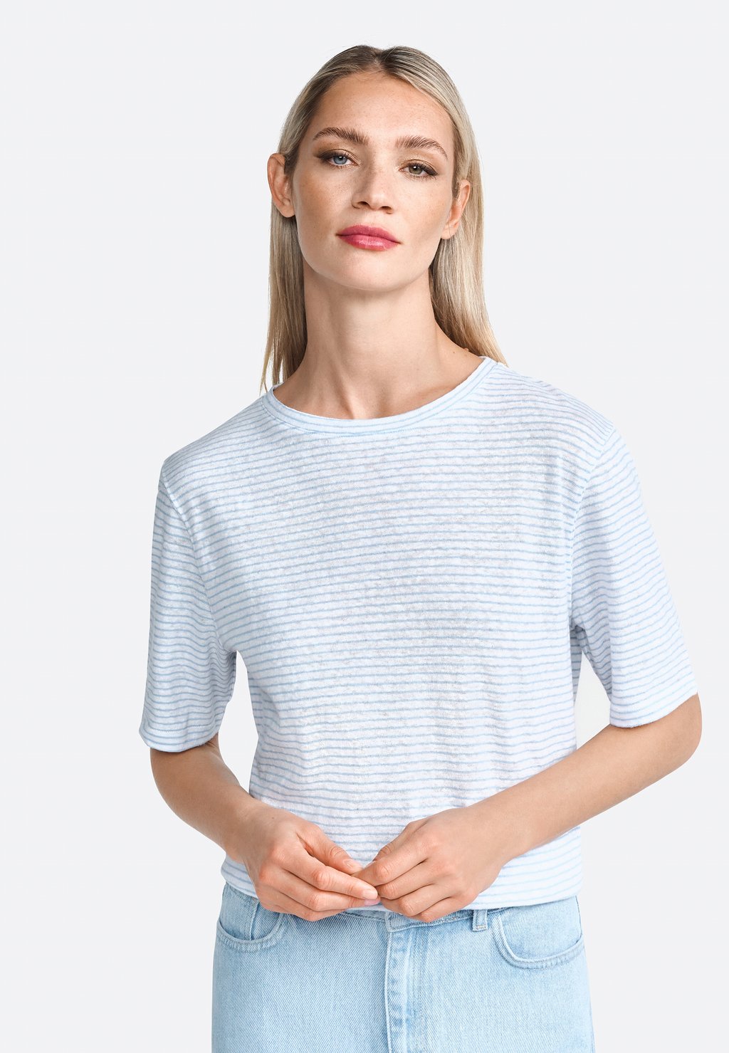 Футболка с принтом Rich & Royal, светло-голубой
Футболка с принтом Rich & Royal, светло-голубой