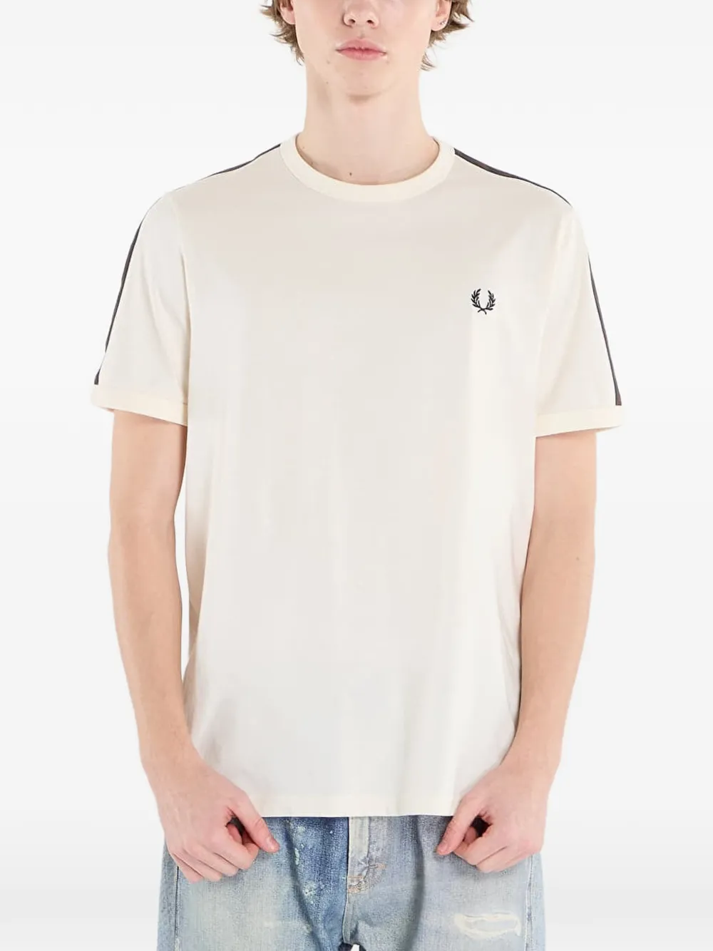 Футболка с отделкой в виде ленты Fred Perry, бежевый
Футболка с отделкой в виде ленты Fred Perry, бежевый