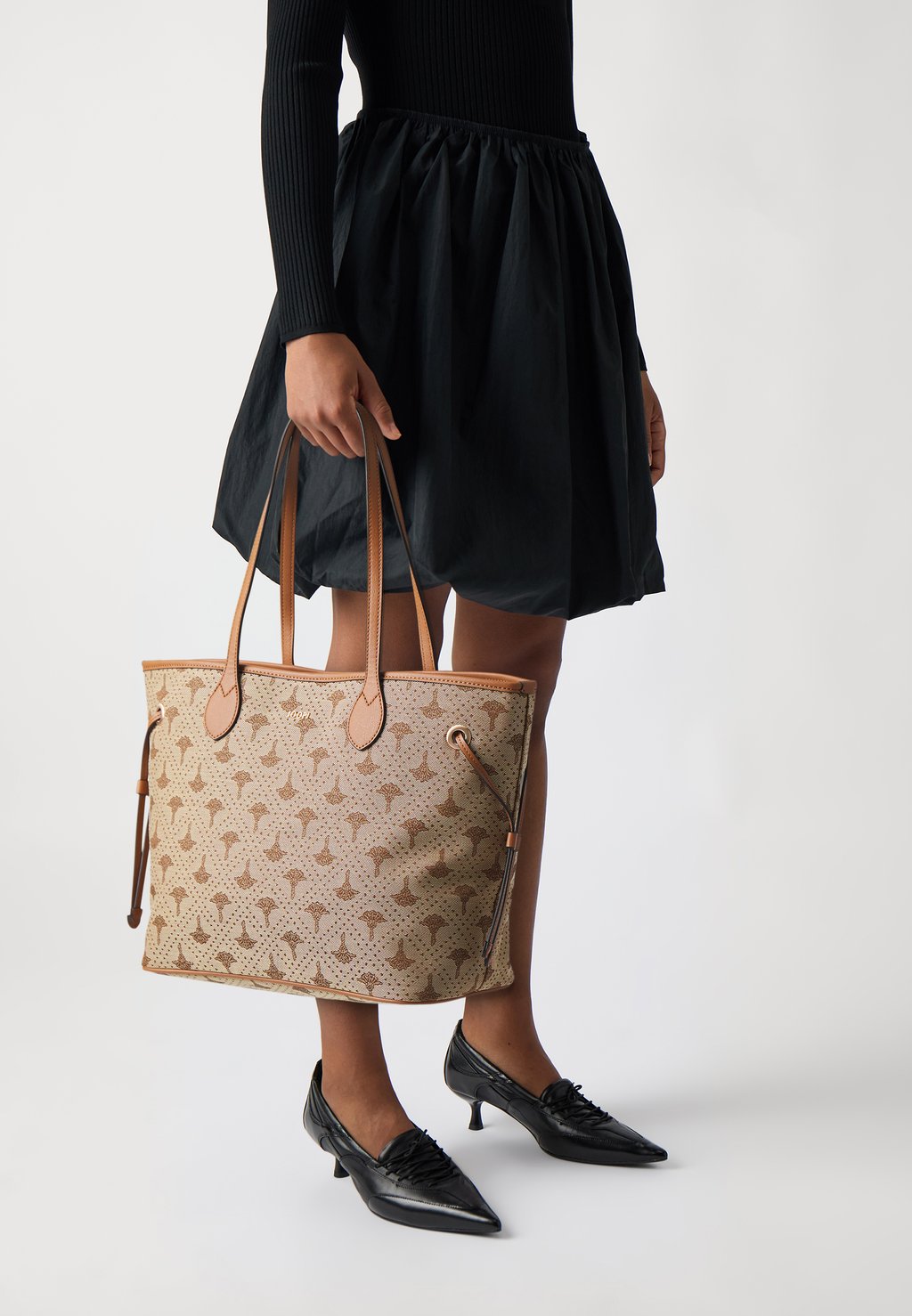 Сумка-тоут ORIGINE LARA JOOP!, светло-коричневый
Сумка-тоут ORIGINE LARA JOOP!, светло-коричневый