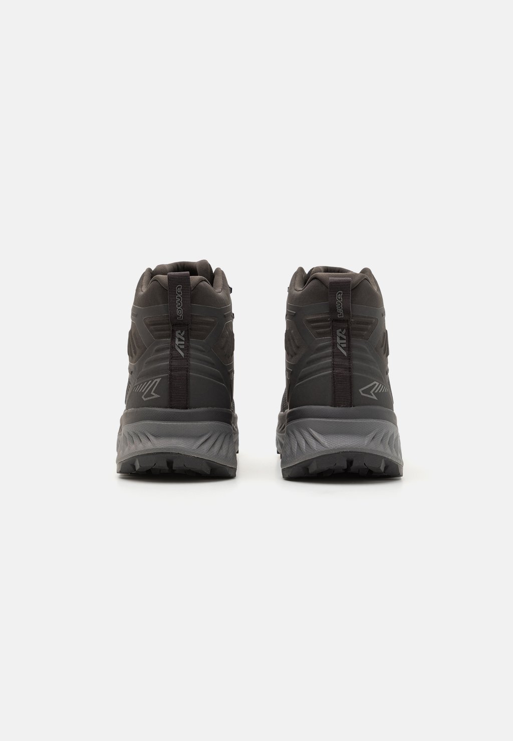 Походная обувь FORTUX Lowa, черный 
Походная обувь FORTUX Lowa, черный