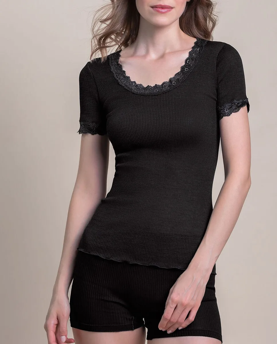 Женская майка с короткими рукавами и кружевной отделкой Vittoria B. Intimo, черный
Женская майка с короткими рукавами и кружевной отделкой Vittoria B. Intimo, черный