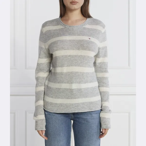 Свитер обычного кроя из мягкой шерсти C-nk Tommy Hilfiger, серый
Свитер обычного кроя из мягкой шерсти C-nk Tommy Hilfiger, серый