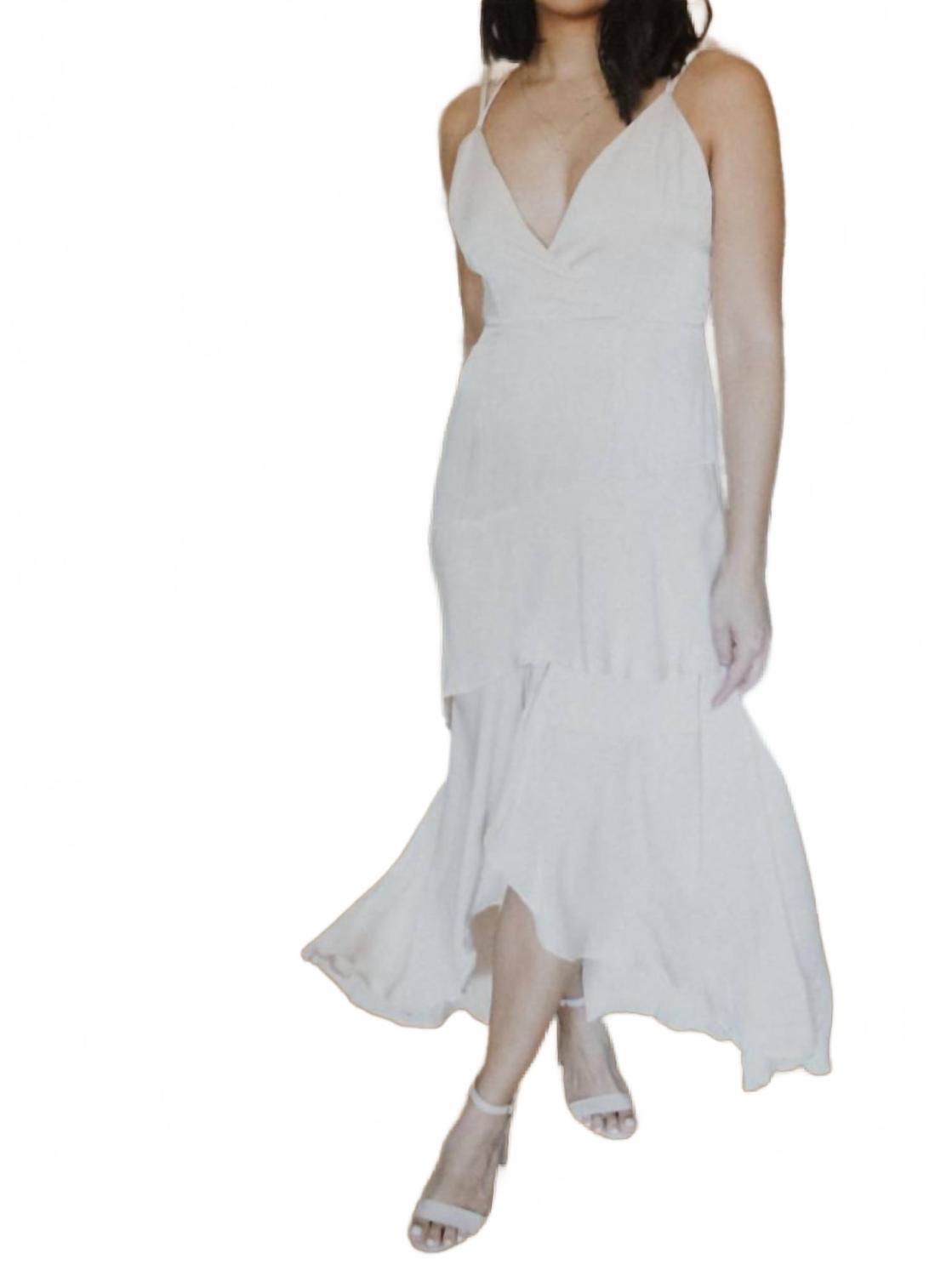 Асимметриное платье с перекрестными деталями шампань Strut & Bolt, Champagne
Асимметриное платье с перекрестными деталями шампань Strut & Bolt, Champagne