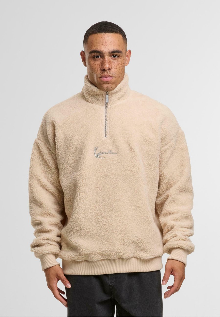 Джемпер Karl Kani SIGNATURE TEDDY TROYER , Light Sand/Sand
Джемпер Karl Kani SIGNATURE TEDDY TROYER , Light Sand/Sand