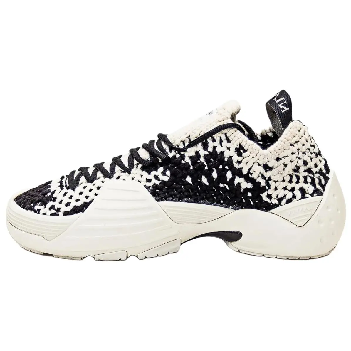 Флэш-нит кроссовки на шнурках Lanvin, черный
Флэш-нит кроссовки на шнурках Lanvin, черный