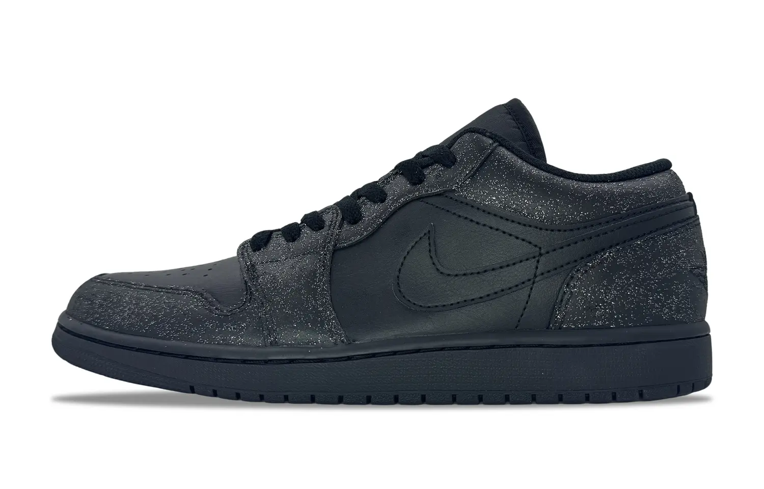 Jordan Мужские низкие винтажные баскетбольные кроссовки Air 1 с кожаной амортизацией, износостойкие, черный
Jordan Мужские низкие винтажные баскетбольные кроссовки Air 1 с кожаной амортизацией, износостойкие, черный