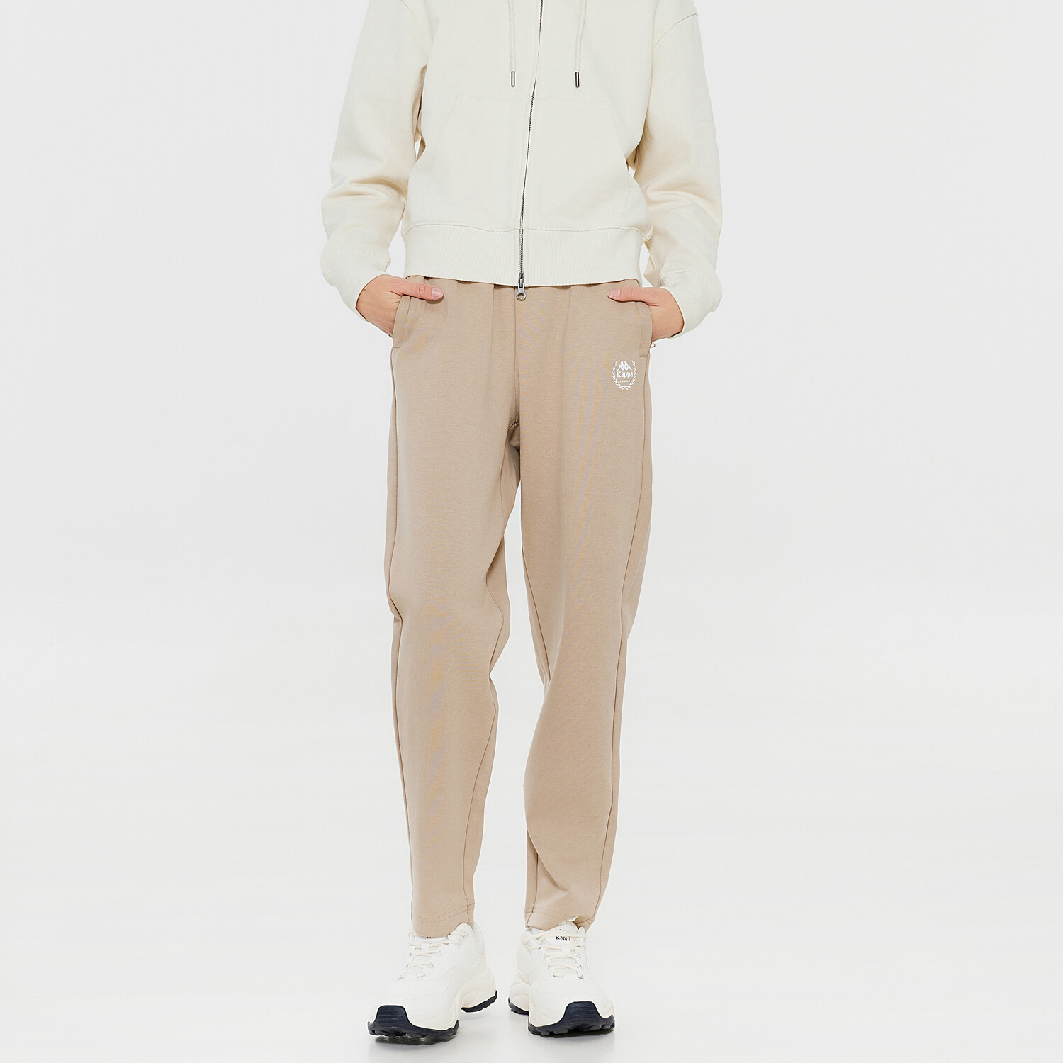 1916 Трикотажные спортивные брюки женские цвета хаки - 602 Kappa
1916 Трикотажные спортивные брюки женские цвета хаки - 602 Kappa