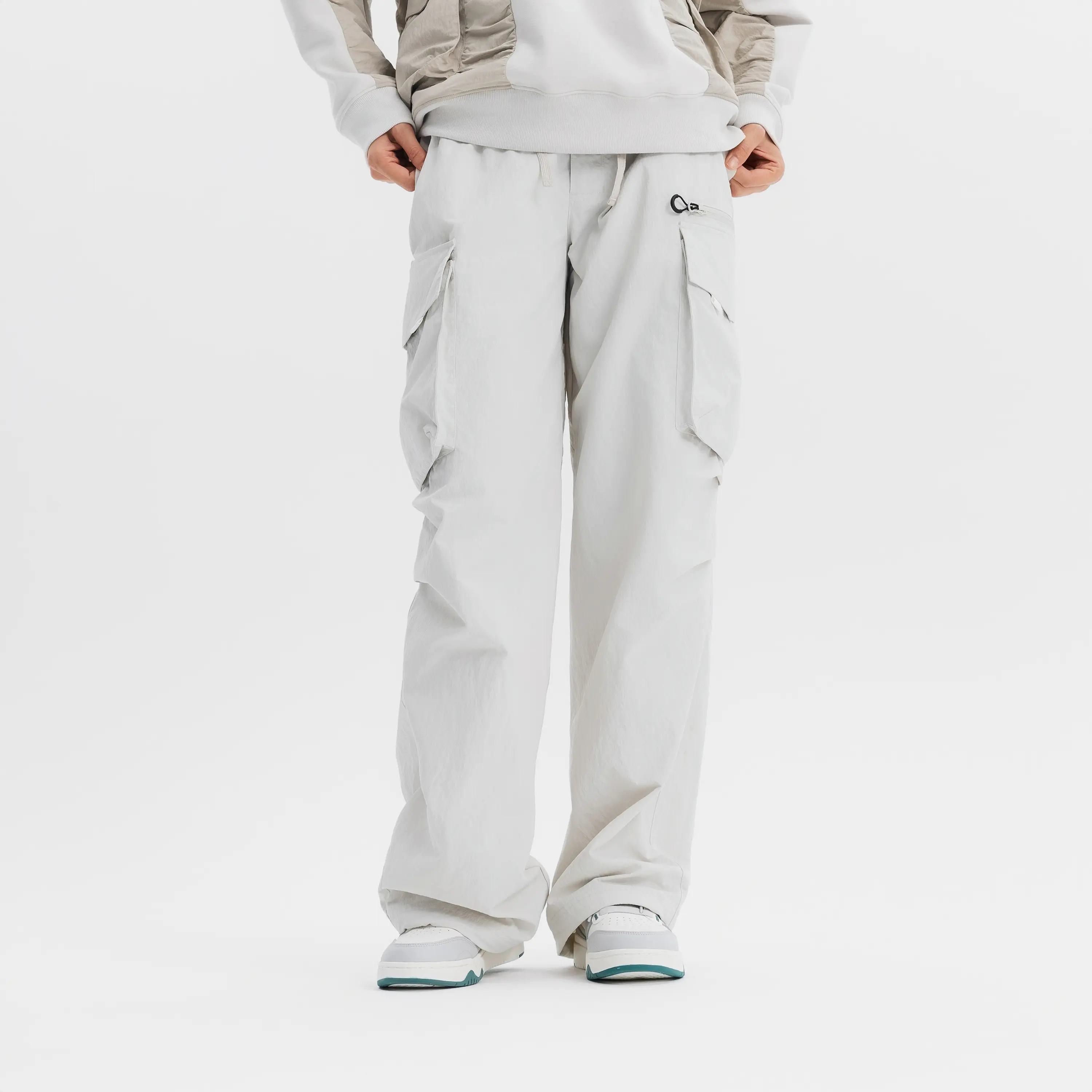 Унисекс спортивные брюки SPORTSWEAR городской стиль с несколькими карманами в цвете жемчужно-бежевый Decathlon
Унисекс спортивные брюки SPORTSWEAR городской стиль с несколькими карманами в цвете жемчужно-бежевый Decathlon