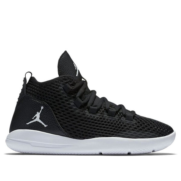 Кроссовки раскрывают Air Jordan, черный 
Кроссовки раскрывают Air Jordan, черный