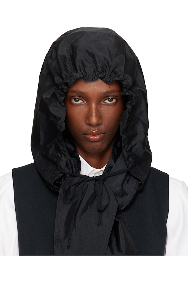 Шарф с капюшоном Maison Margiela, черный
Шарф с капюшоном Maison Margiela, черный