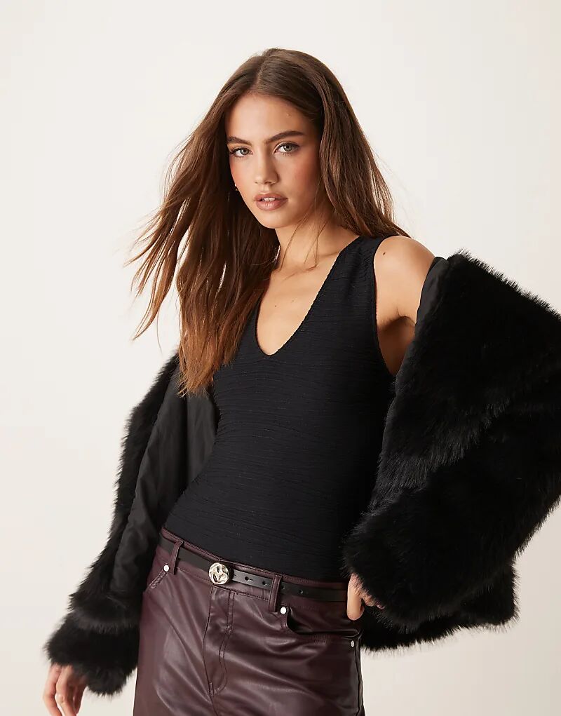 Женское боди с текстурой глиттера черного цвета Selected
Женское боди с текстурой глиттера черного цвета Selected