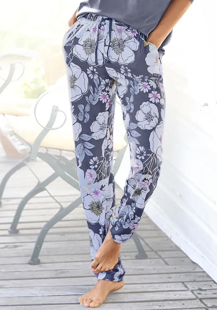 Пижама Vivance Dreams со сплошным принтом, цвет Geblümt
Пижама Vivance Dreams со сплошным принтом, цвет Geblümt