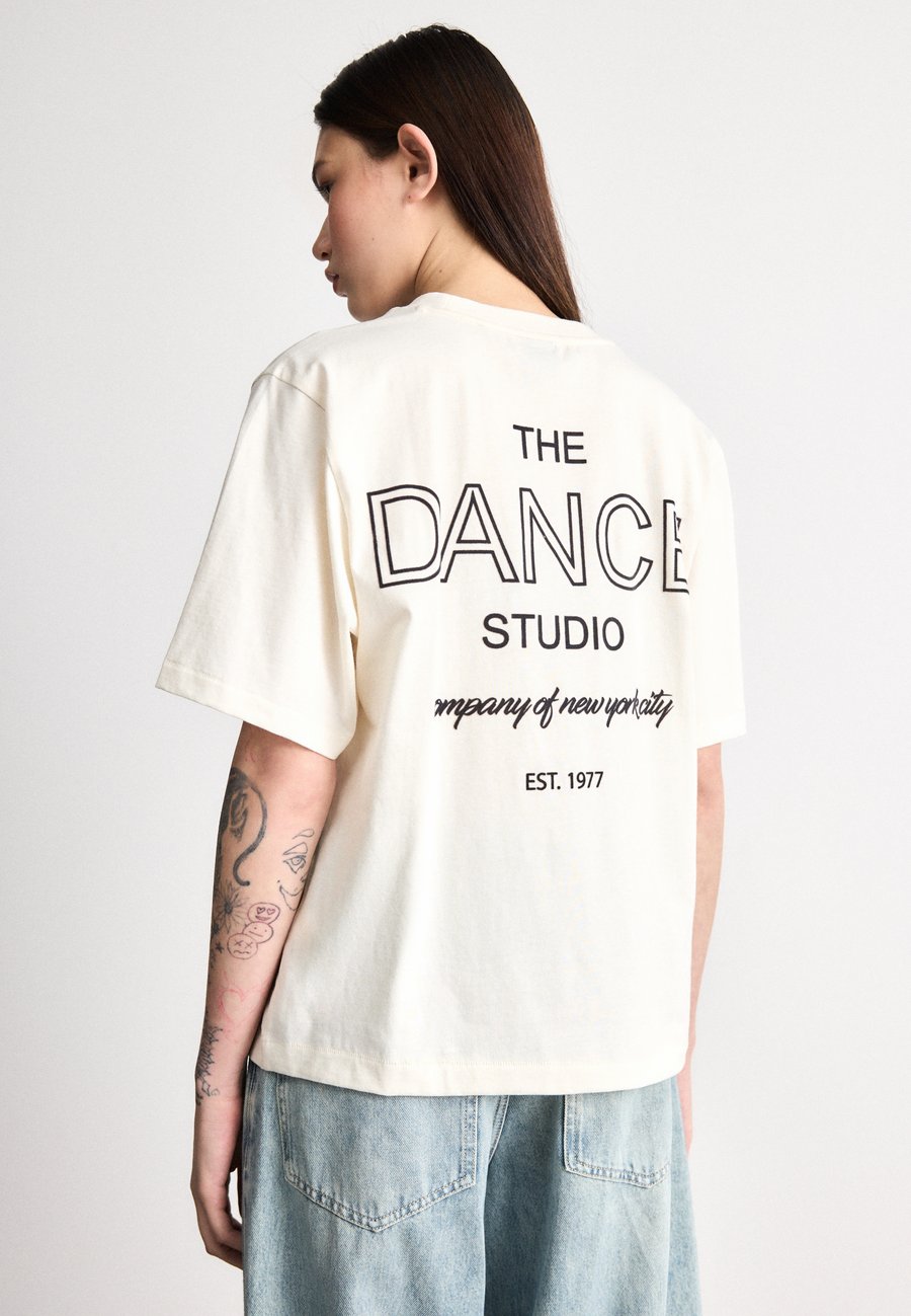 Футболка BOSS EREGULAR, Open White/Off-White, Белый, Футболка BOSS EREGULAR, Open White/Off-White
Футболка BOSS EREGULAR, Open White/Off-White, Белый, Футболка BOSS EREGULAR, Open White/Off-White