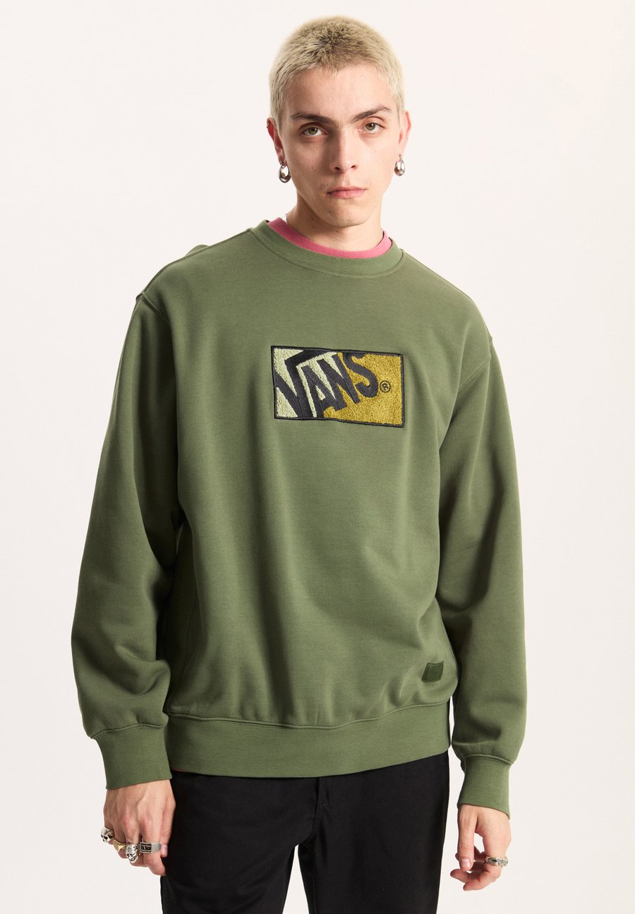 Толстовка Vans ORIGINAL STANDARDS -TONE CREW NECK, Dark Olive/Olive
Толстовка Vans ORIGINAL STANDARDS -TONE CREW NECK, Dark Olive/Olive