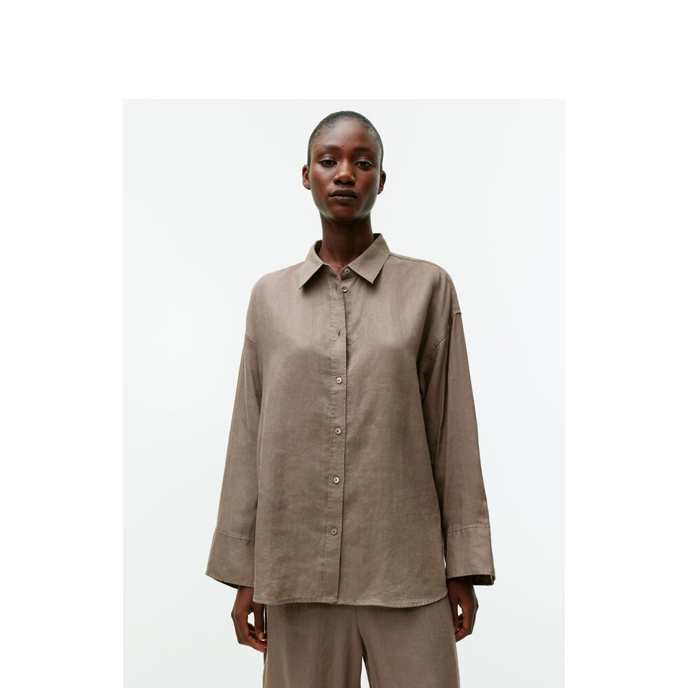 Рубашка льняная Arket с длинными рукавами, коричневый
Рубашка льняная Arket с длинными рукавами, коричневый