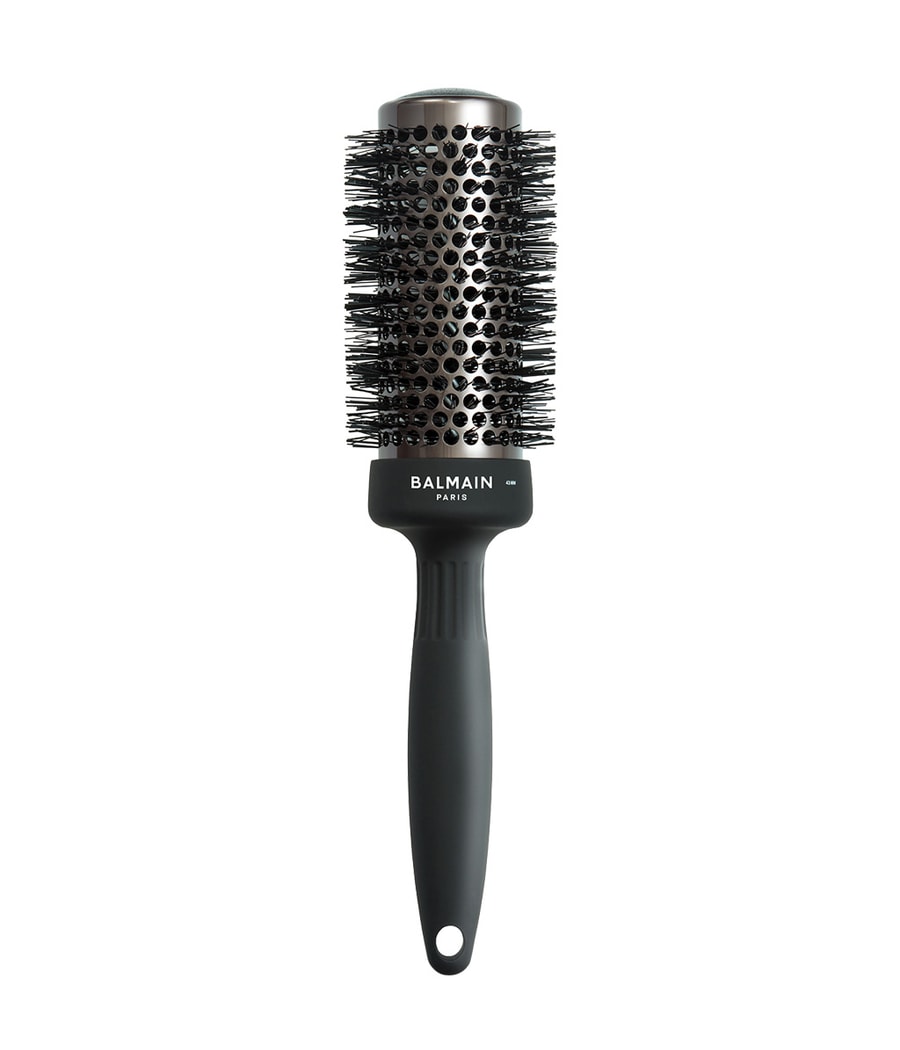 Круглая кисть Balmain Hair Couture Professional Ceramic Round Brush 43mm Black, 1 шт.
Круглая кисть Balmain Hair Couture Professional Ceramic Round Brush 43mm Black, 1 шт.
