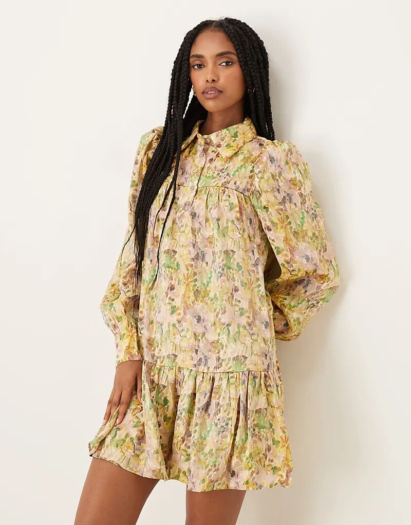 Коллектив The Label Мини-платье с многоярусными рукавами-фонариками и неярким цветочным принтом 
Коллектив The Label Мини-платье с многоярусными рукавами-фонариками и неярким цветочным принтом