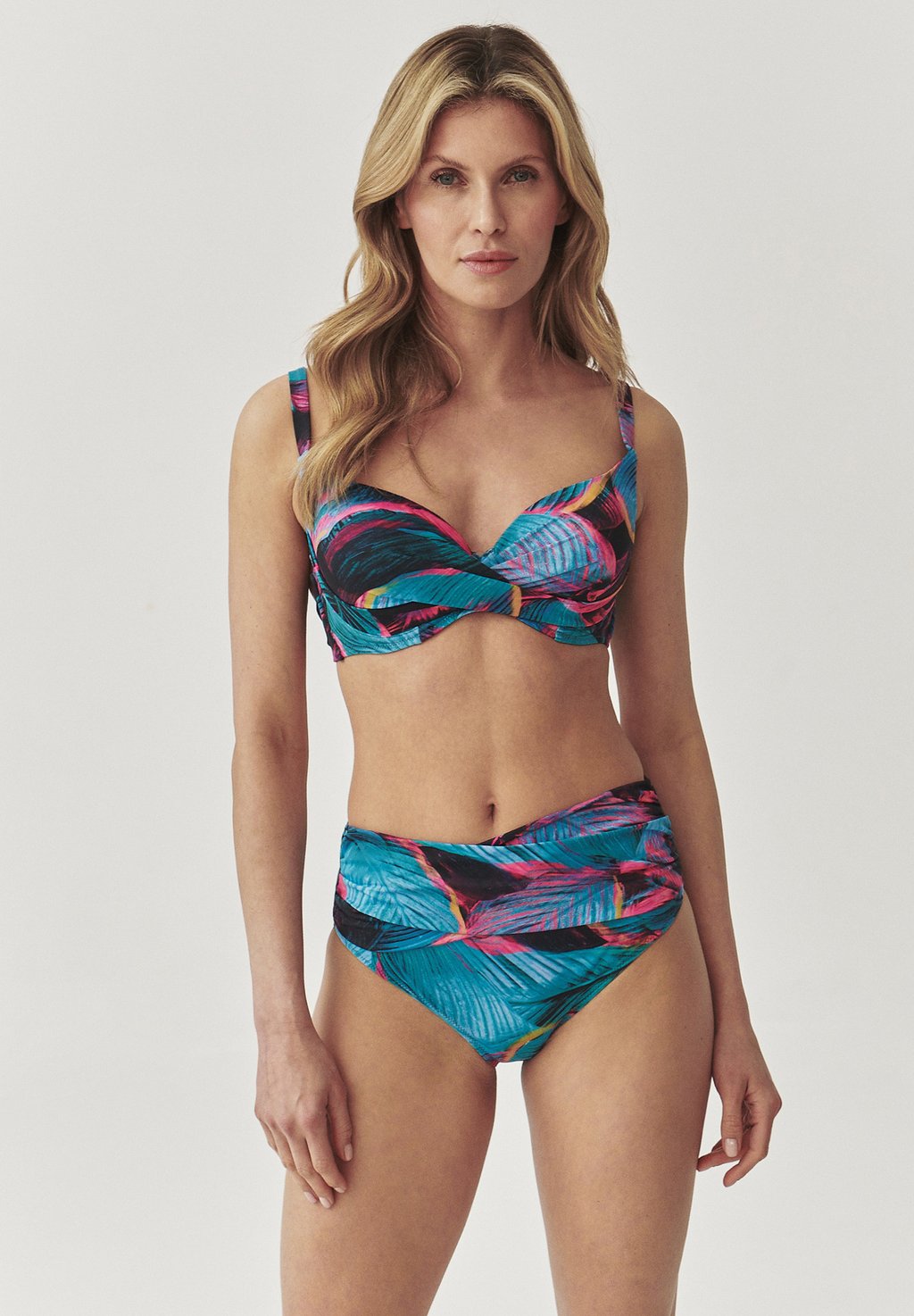 Плавки бикини STREZA TATUUM, бирюзовый
Плавки бикини STREZA TATUUM, бирюзовый