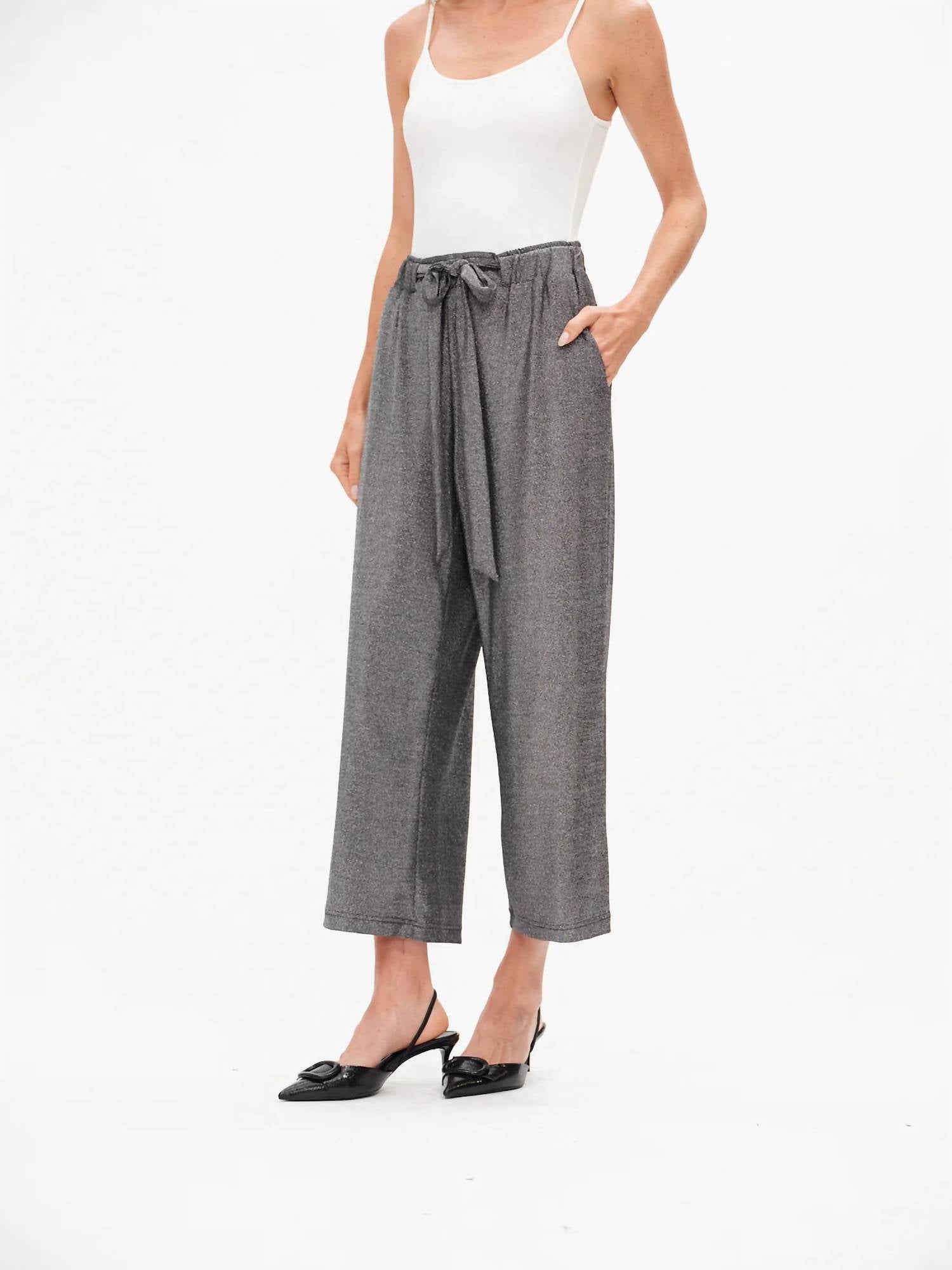 SIX/FIFTY Брюки Anywhere Pant серебристого цвета
SIX/FIFTY Брюки Anywhere Pant серебристого цвета