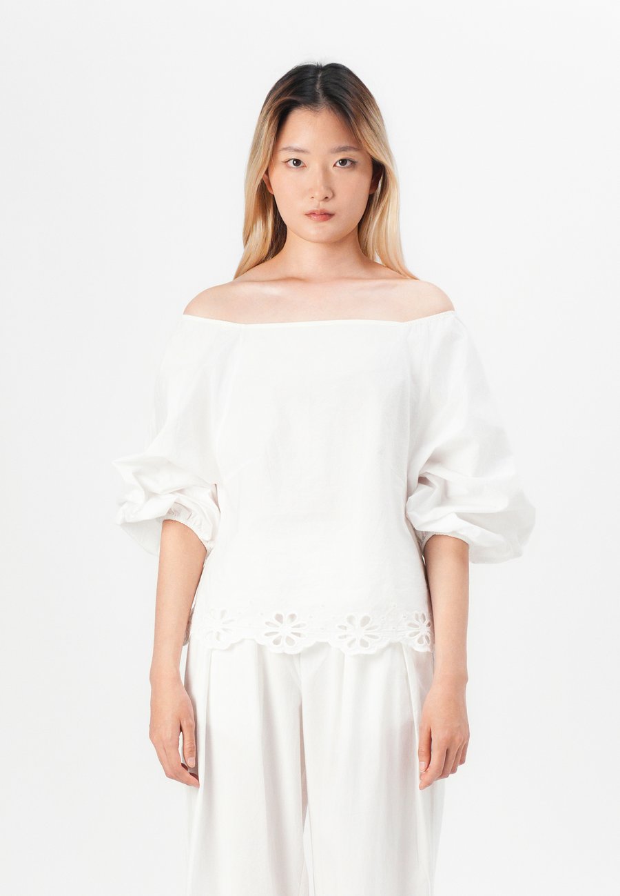 Блуза PARFOIS Blouse, White
Блуза PARFOIS Blouse, White