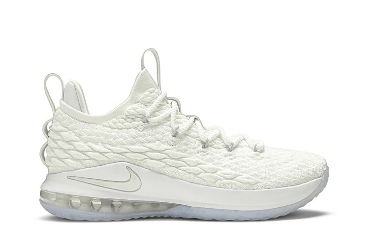 Кроссовки Nike LeBron 15 Low 'White Metallic', белый
Кроссовки Nike LeBron 15 Low 'White Metallic', белый