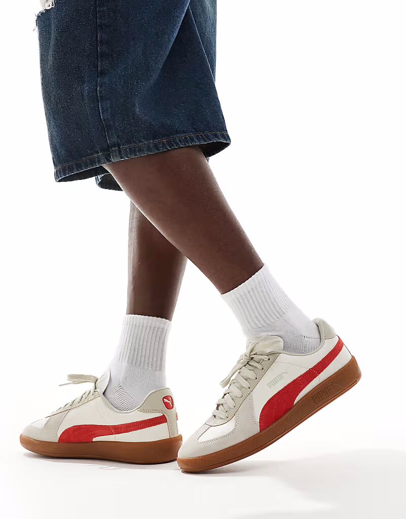 Кроссовки Puma Army кремового и красного цвета
Кроссовки Puma Army кремового и красного цвета