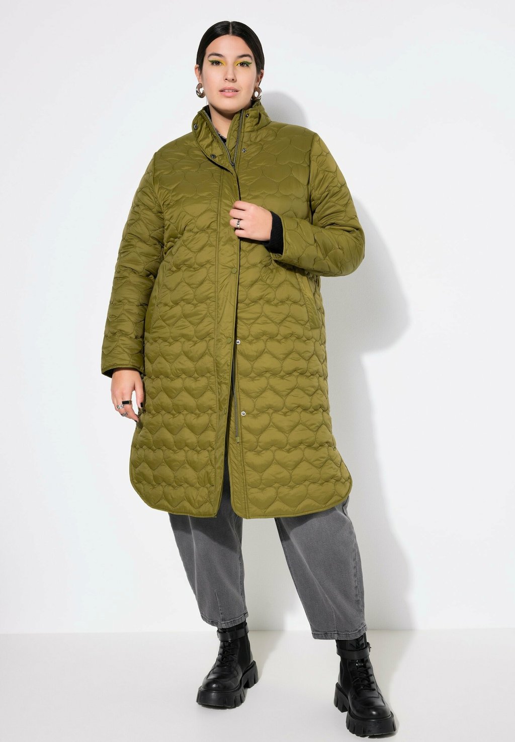 Зимнее пальто STEP HEART SHAPE Studio Untold, темно-зеленый
Зимнее пальто STEP HEART SHAPE Studio Untold, темно-зеленый