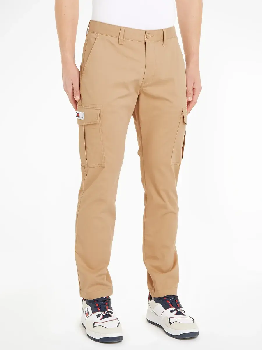 Брюки-карго Tommy Jeans "TJM AUSTIN CARGO" с логотипом, коричневый
Брюки-карго Tommy Jeans "TJM AUSTIN CARGO" с логотипом, коричневый