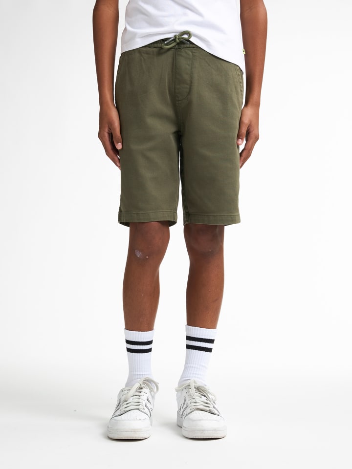 Шорты Petrol Industries, зеленый 
Шорты Petrol Industries, зеленый