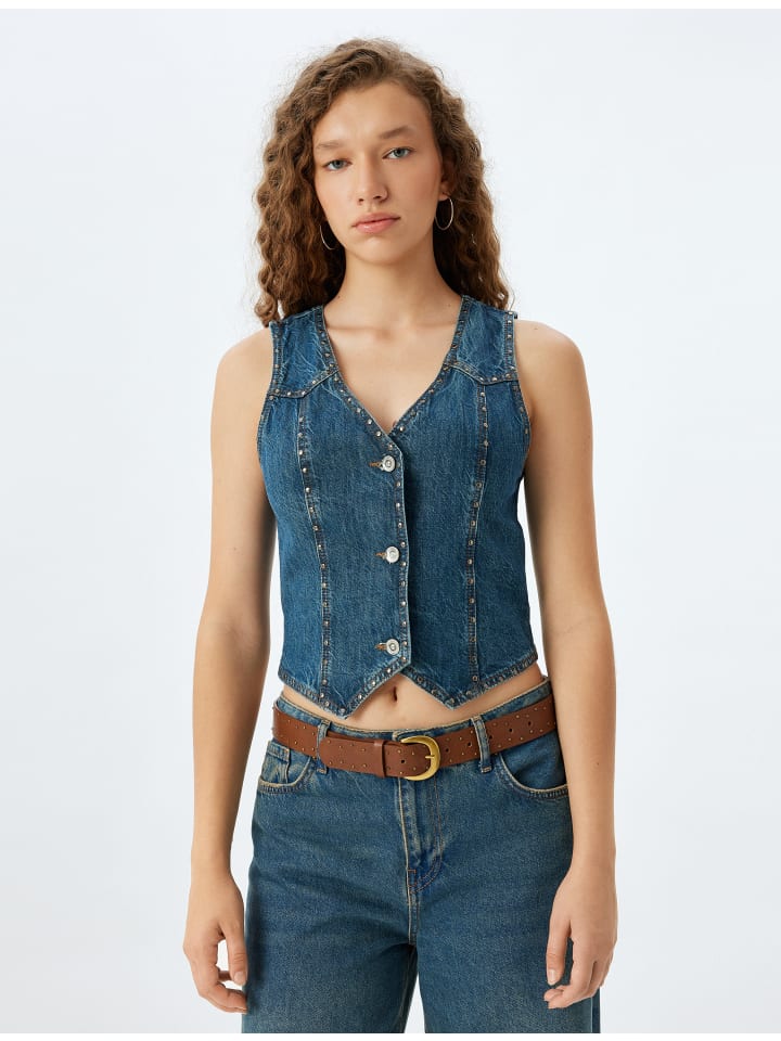 Свитер цвета темного индиго KOTON
Свитер цвета темного индиго KOTON