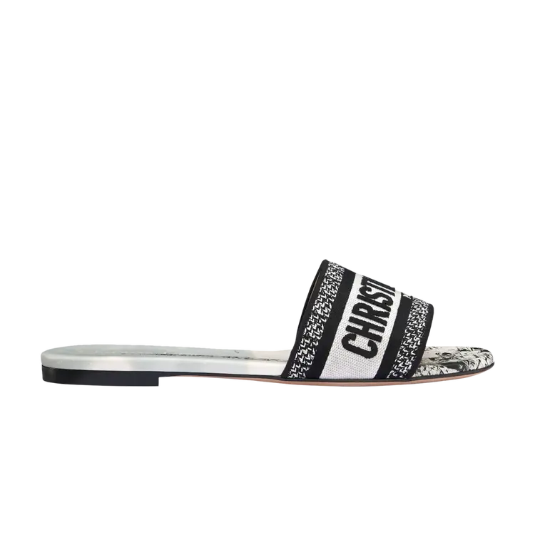 Кроссовки Dior Wmns DWay Slide, цвет Plan de Paris Motif - White Black
Кроссовки Dior Wmns DWay Slide, цвет Plan de Paris Motif - White Black