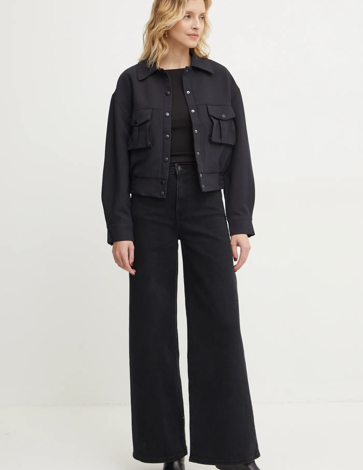 Куртка Answear Lab, темно-синий
Куртка Answear Lab, темно-синий