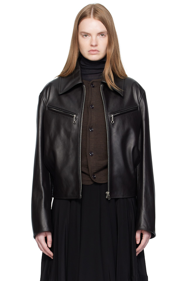 Lemaire Коричневая кожаная куртка-блузон квадратной формы
Lemaire Коричневая кожаная куртка-блузон квадратной формы