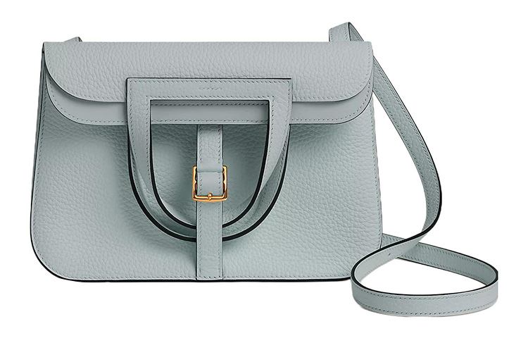 Сумка Halzan Clemence Bullock Leather Horseshoe, сумка через плечо, кроссбоди женская 08 Bleu Pale Grail Blue HERMES, B Stamp
Сумка Halzan Clemence Bullock Leather Horseshoe, сумка через плечо, кроссбоди женская 08 Bleu Pale Grail Blue HERMES, B Stamp