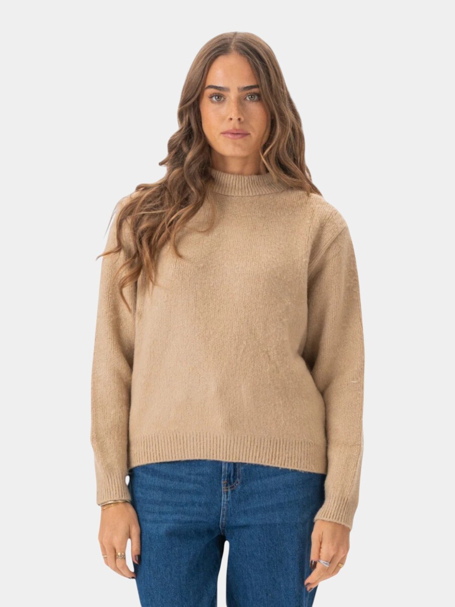 Свитер TEESHOPPEN Hazel, бежевый
Свитер TEESHOPPEN Hazel, бежевый