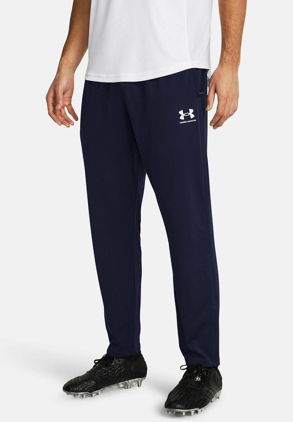 Брюки для бега M'S CH Under Armour, цвет midnight navy
Брюки для бега M'S CH Under Armour, цвет midnight navy