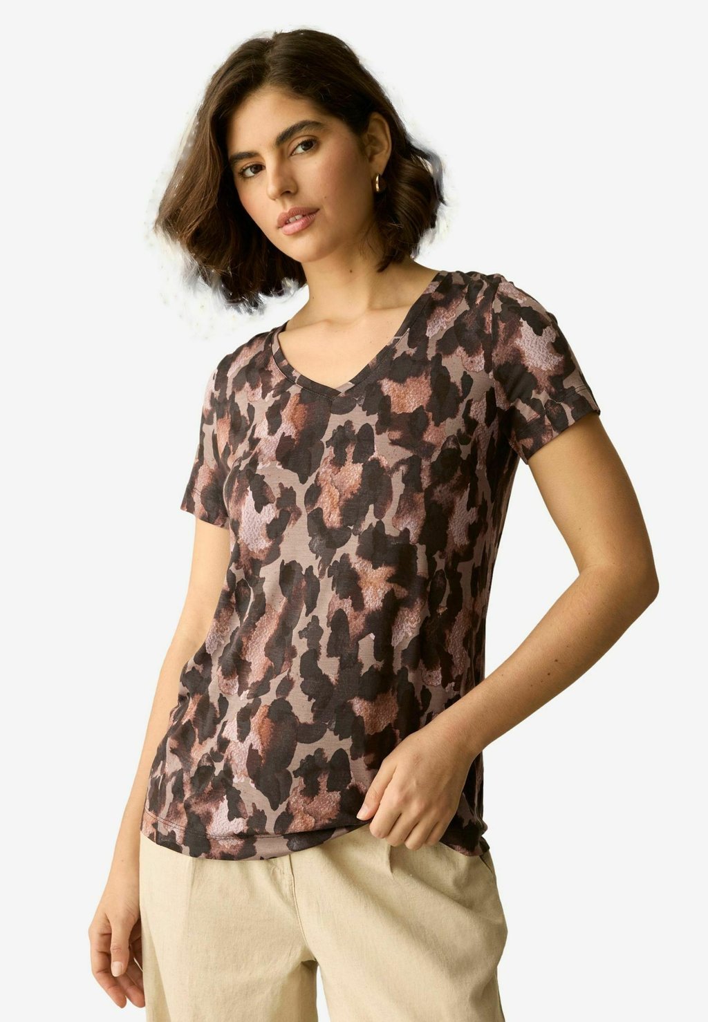 Футболка с принтом REGULAR FIT -SLOUCH V-NECK Next, мультиколор 
Футболка с принтом REGULAR FIT -SLOUCH V-NECK Next, мультиколор