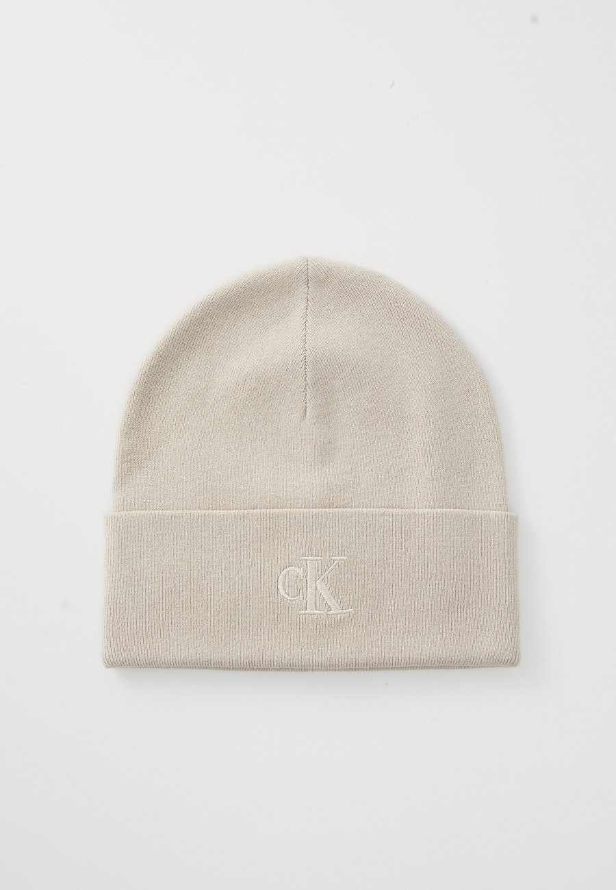 Шапка Calvin Klein BEANIE UNISEX, Chateau Gray/Light Grey
Шапка Calvin Klein BEANIE UNISEX, Chateau Gray/Light Grey