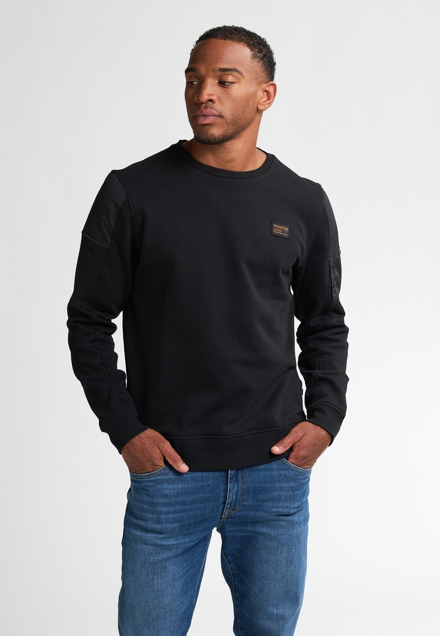 Толстовка Petrol Industries PUEBLO, Deep Black/Black
Толстовка Petrol Industries PUEBLO, Deep Black/Black
