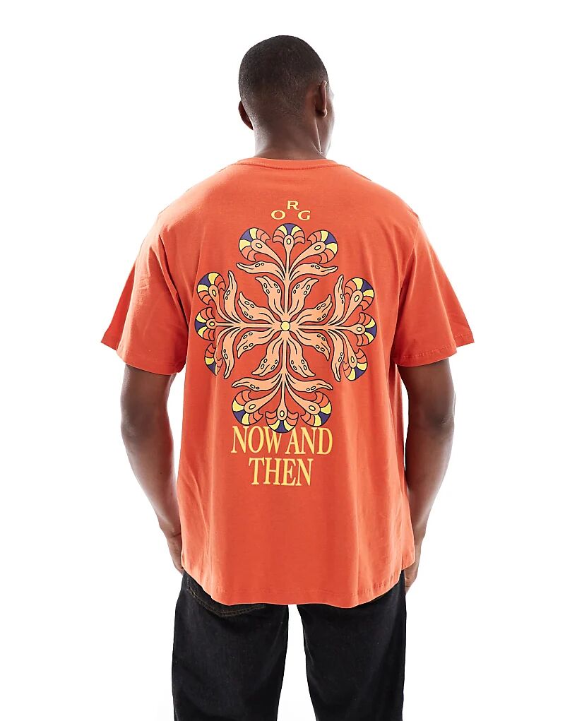 Футболка Jack & Jones с принтом на спине «время от времени» оранжевого цвета
Футболка Jack & Jones с принтом на спине «время от времени» оранжевого цвета