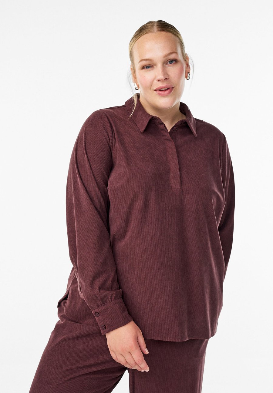 Блуза Zizzi LANGÄRMLIGE , Fudge/Bordeaux
Блуза Zizzi LANGÄRMLIGE , Fudge/Bordeaux