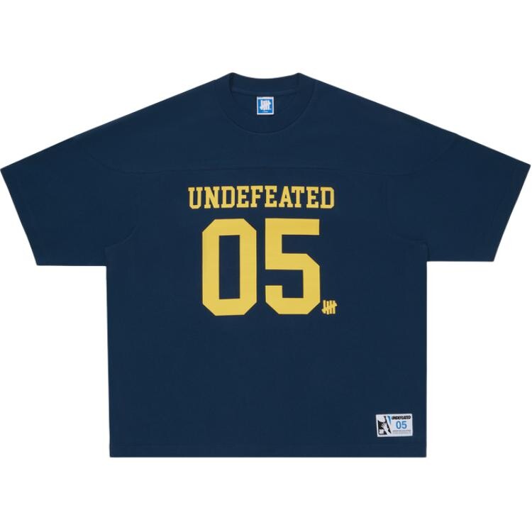 Футболка унисекс Undefeated, белый 
Футболка унисекс Undefeated, белый