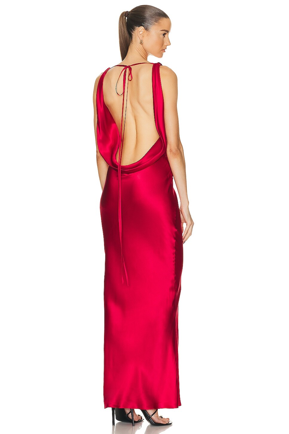 Платье с глубоким вырезом на спине и капюшоном Mirror Palais, цвет Scarlet
Платье с глубоким вырезом на спине и капюшоном Mirror Palais, цвет Scarlet