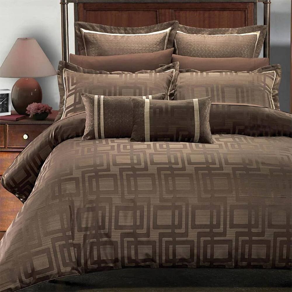 Комплект жаккардовых пододеяльников Janet из 7 предметов Egyptian Linens, цвет Chocolate
Комплект жаккардовых пододеяльников Janet из 7 предметов Egyptian Linens, цвет Chocolate