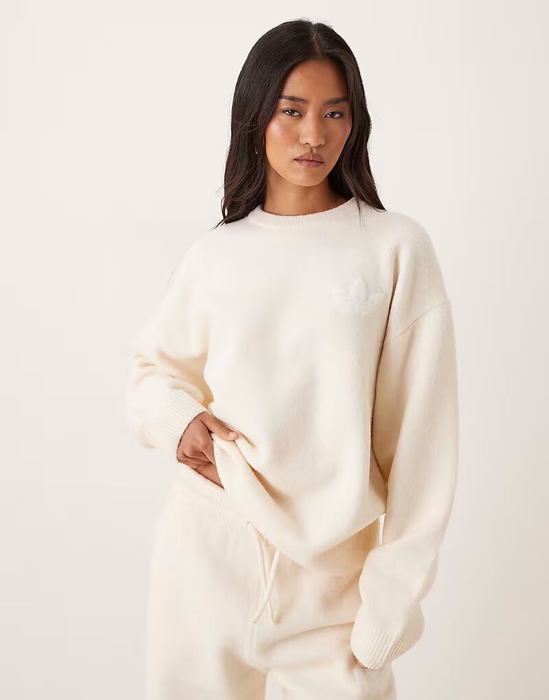 Вязаный джемпер кремового цвета Adidas Originals
Вязаный джемпер кремового цвета Adidas Originals