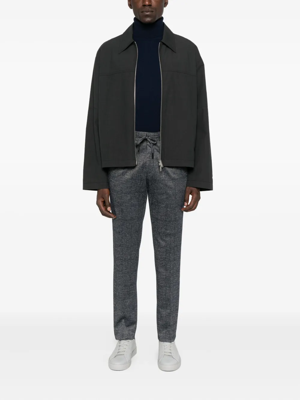 Текстурированные брюки на завязках KARL LAGERFELD, синий
Текстурированные брюки на завязках KARL LAGERFELD, синий