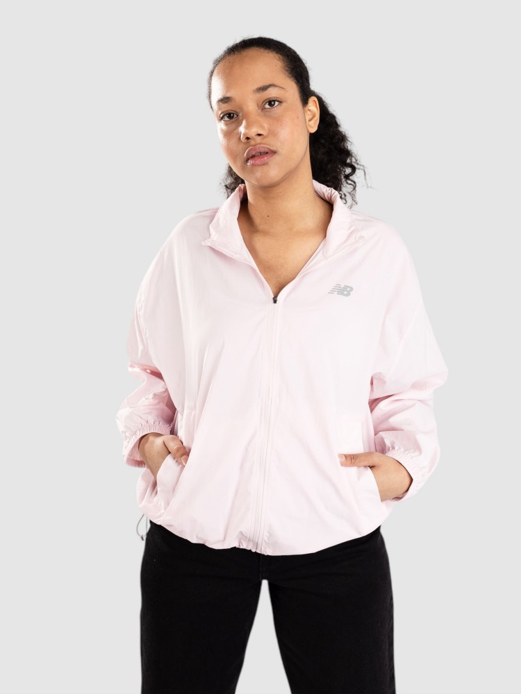 Куртка New Balance Athletics Packable Woven Jacke, rose sugar
Куртка New Balance Athletics Packable Woven Jacke, rose sugar