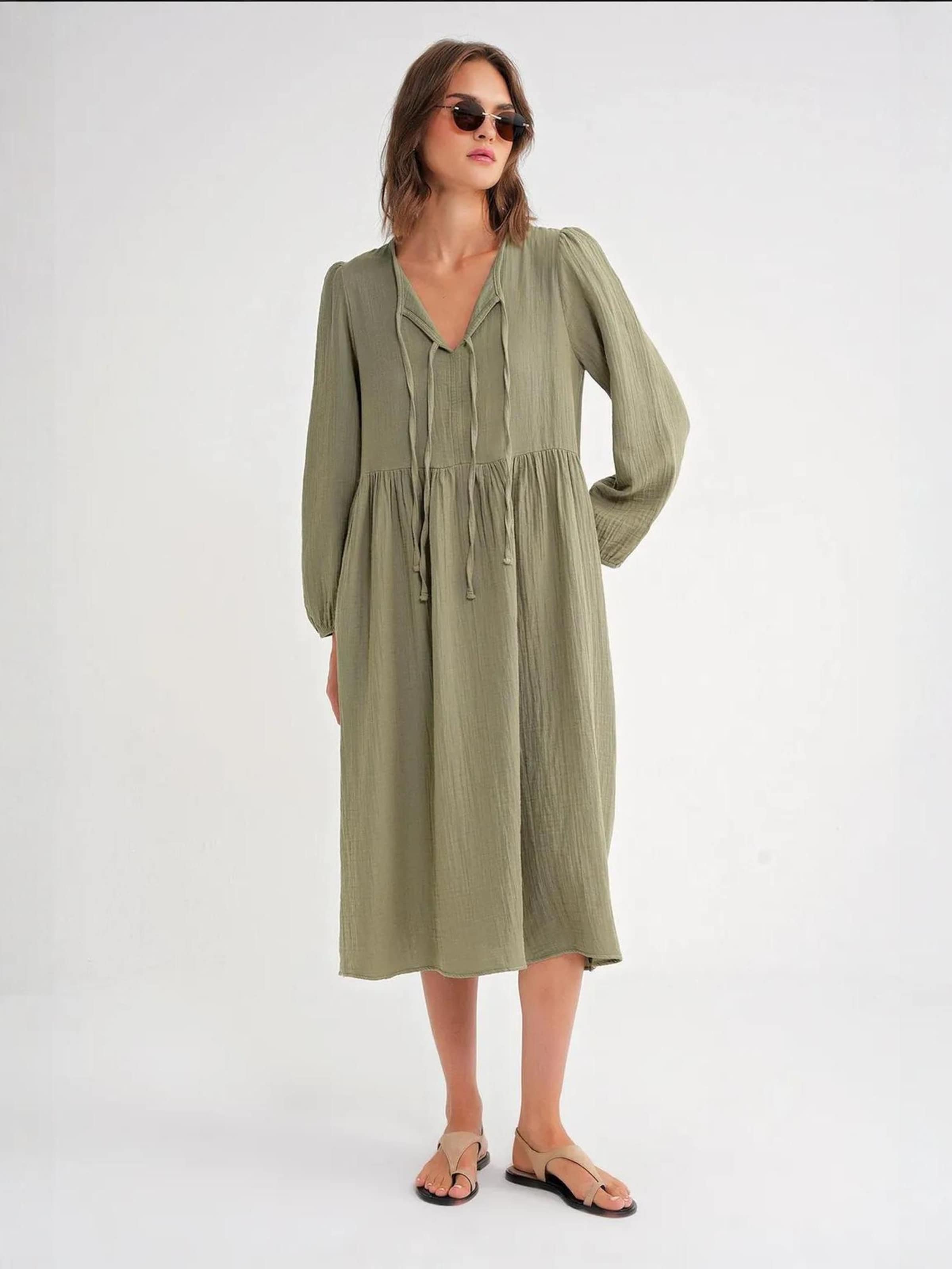 MixRay Платье цвета хаки
MixRay Платье цвета хаки