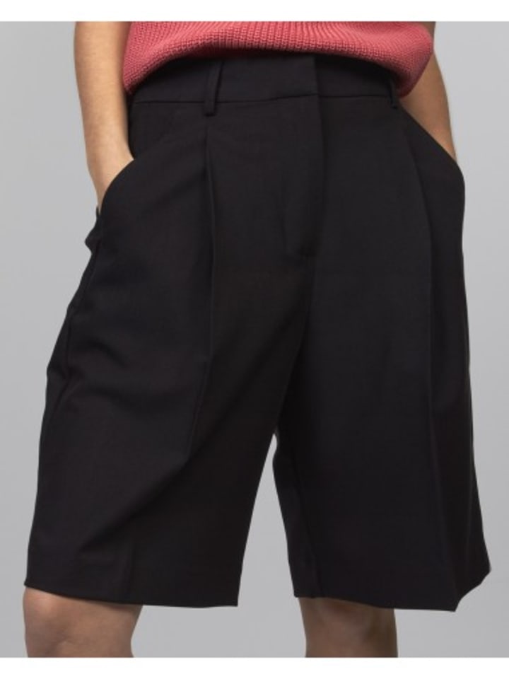 Шорты Jack & Jones Bermuda, черный
Шорты Jack & Jones Bermuda, черный